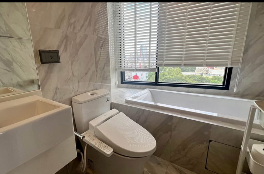 Condominium in Rama 4 